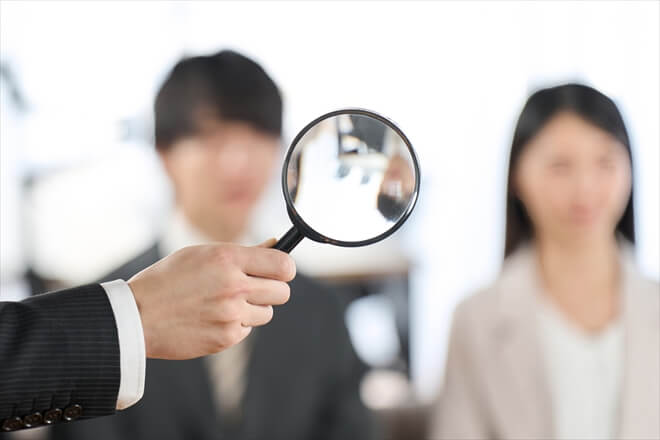 面倒な求人登録を求人エージェンシーにお任せすることで、本業に専念できます。